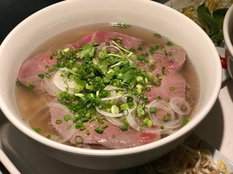 D'Viet House - Hervey Bay Accommodation 0