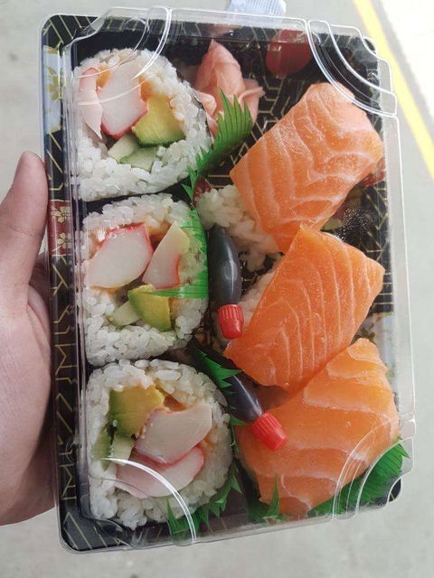 Tong Tong Sushi - Tourism Hervey Bay 0