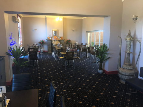 Harts Takeaway/Junction Hotel Peterborough - Hervey Bay Accommodation 1