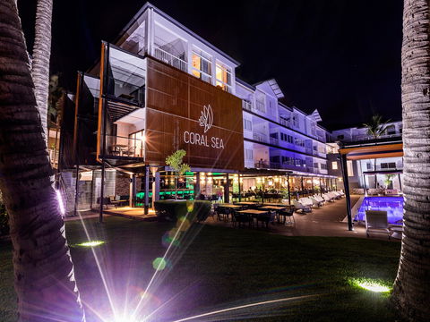 The Rocks - Restaurant, Bar, Pool Club - Hervey Bay Accommodation 0