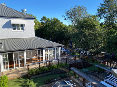The Glasshouse And Bergin Lounge At Clouds Montville - Hervey Bay Accommodation 1