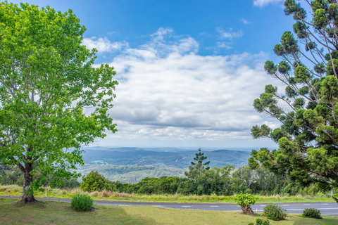 The Glasshouse And Bergin Lounge At Clouds Montville - Hervey Bay Accommodation 2