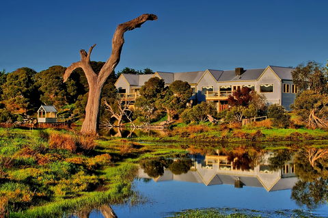 The Minya Vineyard & Winery - Tourism Hervey Bay 0