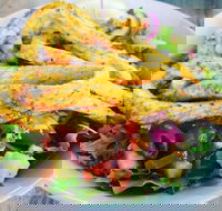 Monbulk Pizza - Hervey Bay Accommodation