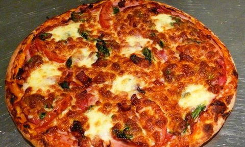 Pizzeria La Luna - Tourism Hervey Bay 1