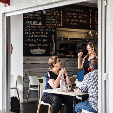 Seabean Tapas Bar And Restaurant - Hervey Bay Accommodation 2