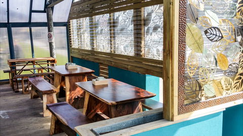 Flinders Island Bakery - Tourism Hervey Bay 0
