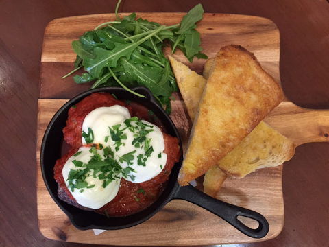 Avenue Road Cafe - Hervey Bay Accommodation 0