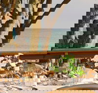 Fishheads at Byron - Tourism Hervey Bay