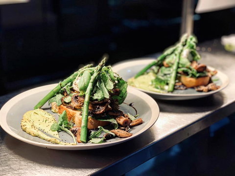 Fresh Point Co. Cafe - Hervey Bay Accommodation 0