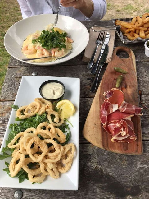 Mundaring Hotel - Hervey Bay Accommodation 0