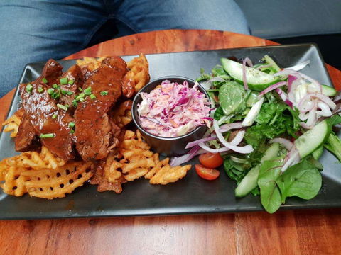 Cabin 401 Bar & Grill - Tourism Hervey Bay 0