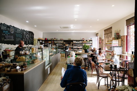 Vaughans Café & Deli - Hervey Bay Accommodation 0