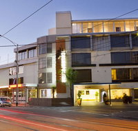 Chalk - Cosmopolitan Hotel Melbourne - Hervey Bay Accommodation