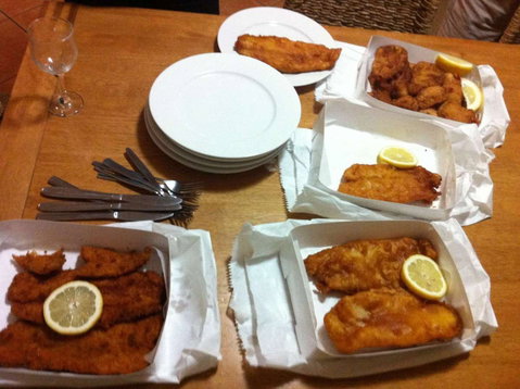 Hot Seafood & Grill Restaurant - Hervey Bay Accommodation 0