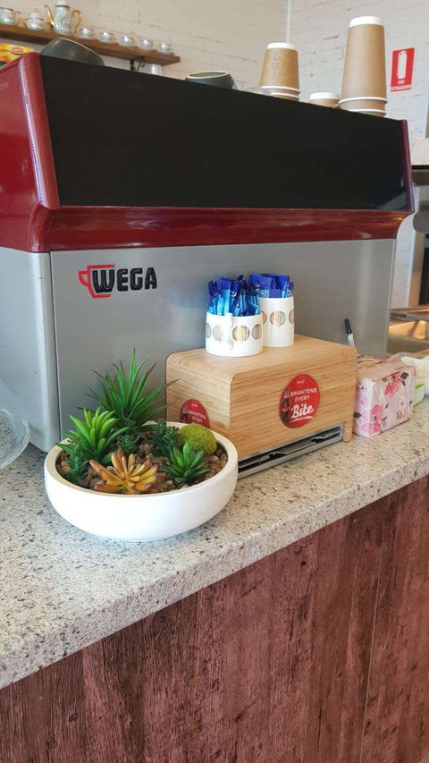 Mountain Gate Cafe - Hervey Bay Accommodation 0