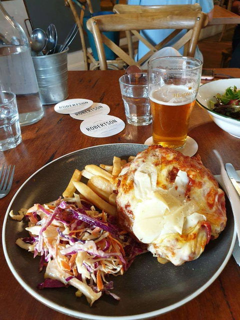 The Robertson Inn - Hervey Bay Accommodation 0