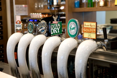 The Barker Hotel - Tourism Hervey Bay 2