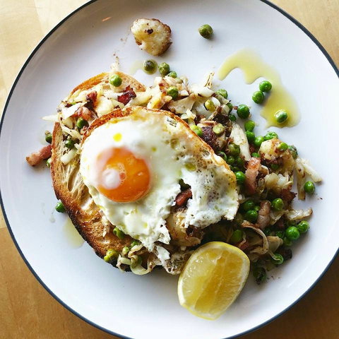 Blackwall Cafe - Hervey Bay Accommodation 0