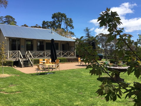 Mortimer's Wines Schoolhouse Cellar Door - Tourism Hervey Bay 0