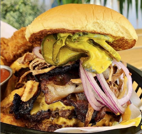 The Peach Pit - Hervey Bay Accommodation 0