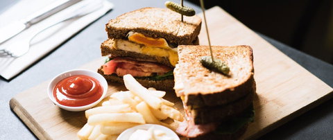 5five - Tourism Hervey Bay 0