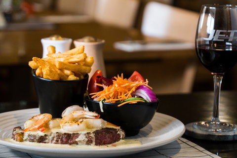 Ipswich Jets Leagues Club - Hervey Bay Accommodation 0