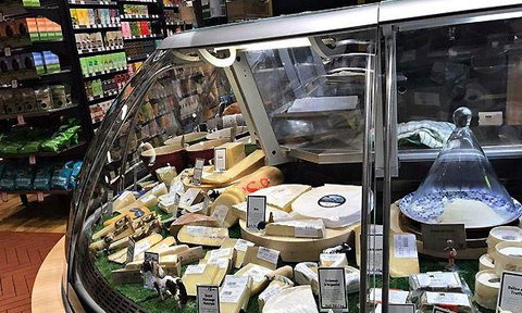 Helena Cafe & Restaurant - Tourism Hervey Bay 6