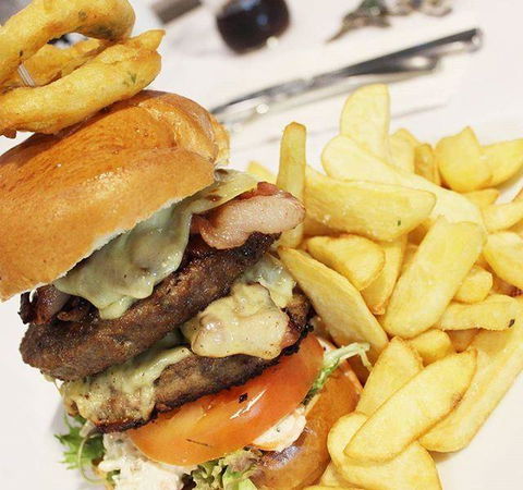 MK's Indian Restaurant - Tourism Hervey Bay 5