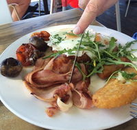 Cafe La Mer