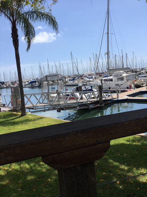 Cafe La Mer - Hervey Bay Accommodation 1