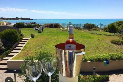 Caledonian Inn - Tourism Hervey Bay 9
