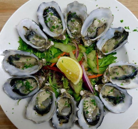 Caledonian Inn - Tourism Hervey Bay 4