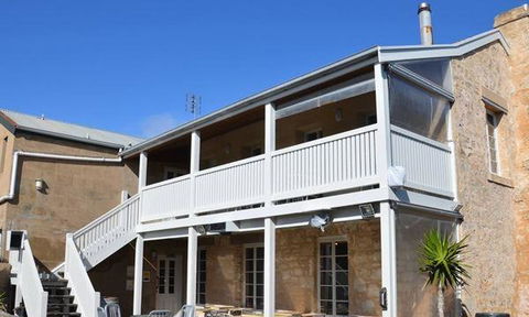 Caledonian Inn - Tourism Hervey Bay 6