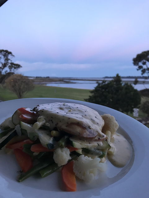 Bay Bar & Bistro - Hervey Bay Accommodation 1