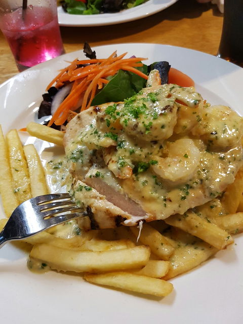 Bay Bar & Bistro - Hervey Bay Accommodation 3