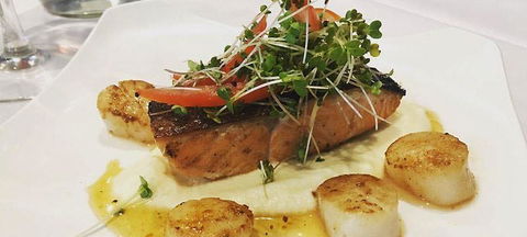 Stonebar Seafood Brasserie - Tourism Hervey Bay 3
