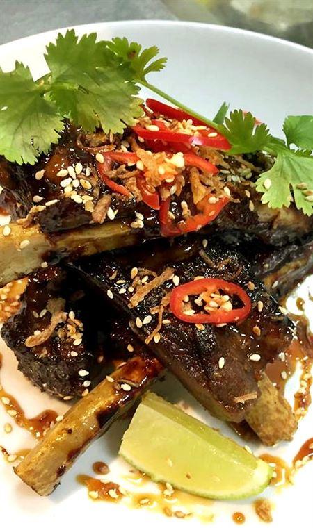 Stonebar Seafood Brasserie - Tourism Hervey Bay 4