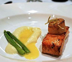 Stonebar Seafood Brasserie - Tourism Hervey Bay 6