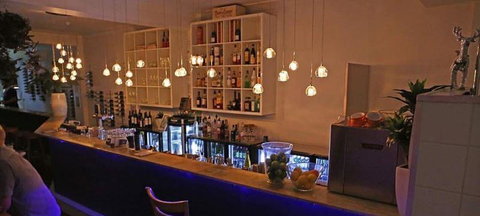 Bluebottle Bar + Kitchen - Hervey Bay Accommodation 2