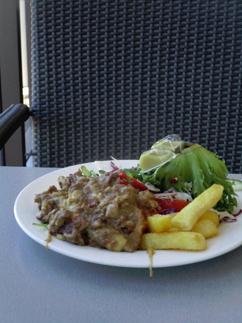 Nanango RSL Memorial Services Club - Hervey Bay Accommodation 3