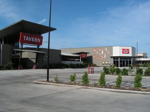 Mayfair Ridge Tavern - Tourism Hervey Bay 0