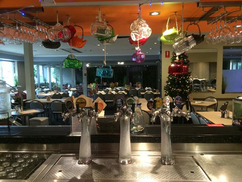 Bank Hotel - Hervey Bay Accommodation 0