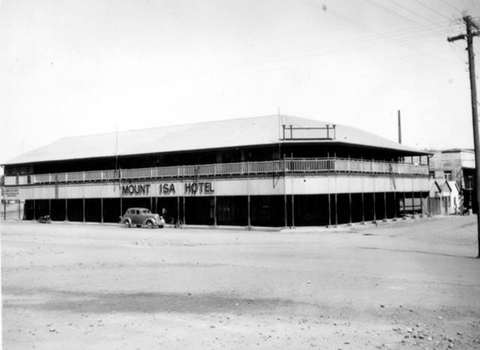 Isa Hotel - Tourism Hervey Bay 2