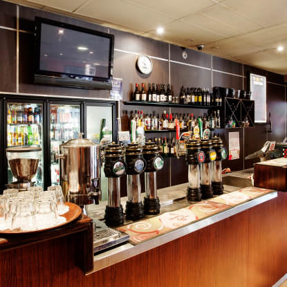 Upper Ross Hotel - Tourism Hervey Bay 4