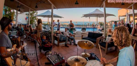 Anchor Bar - Hervey Bay Accommodation 1