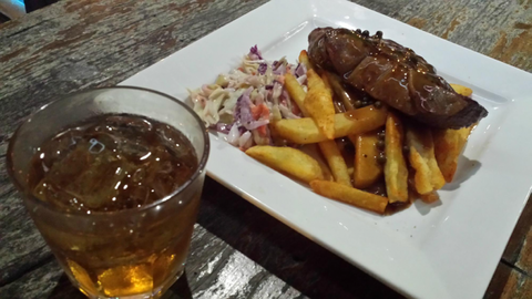 Down Under Bar & Grill - Hervey Bay Accommodation 1