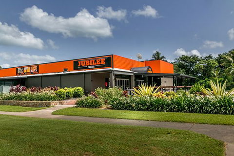 Jubilee Tavern Family Bistro - Hervey Bay Accommodation 0