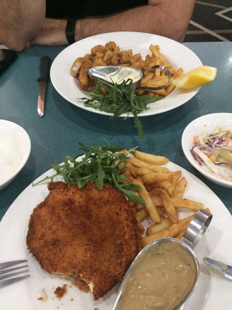 Jubilee Tavern Family Bistro - Hervey Bay Accommodation 4