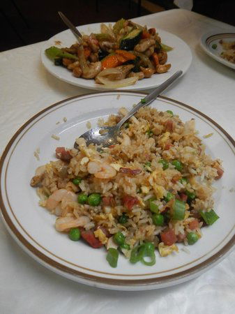 Kowin Restaurant - Hervey Bay Accommodation 7